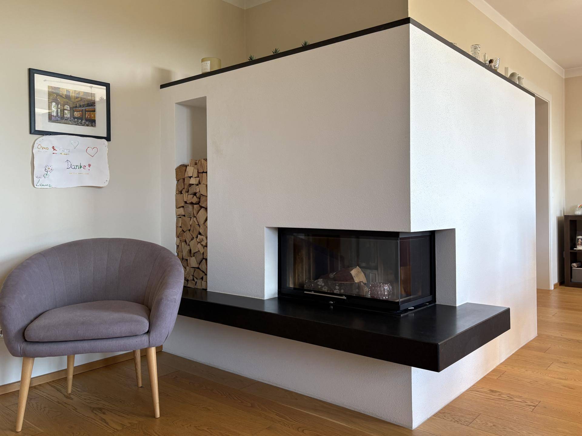 Kamin mit Sichtfenster
