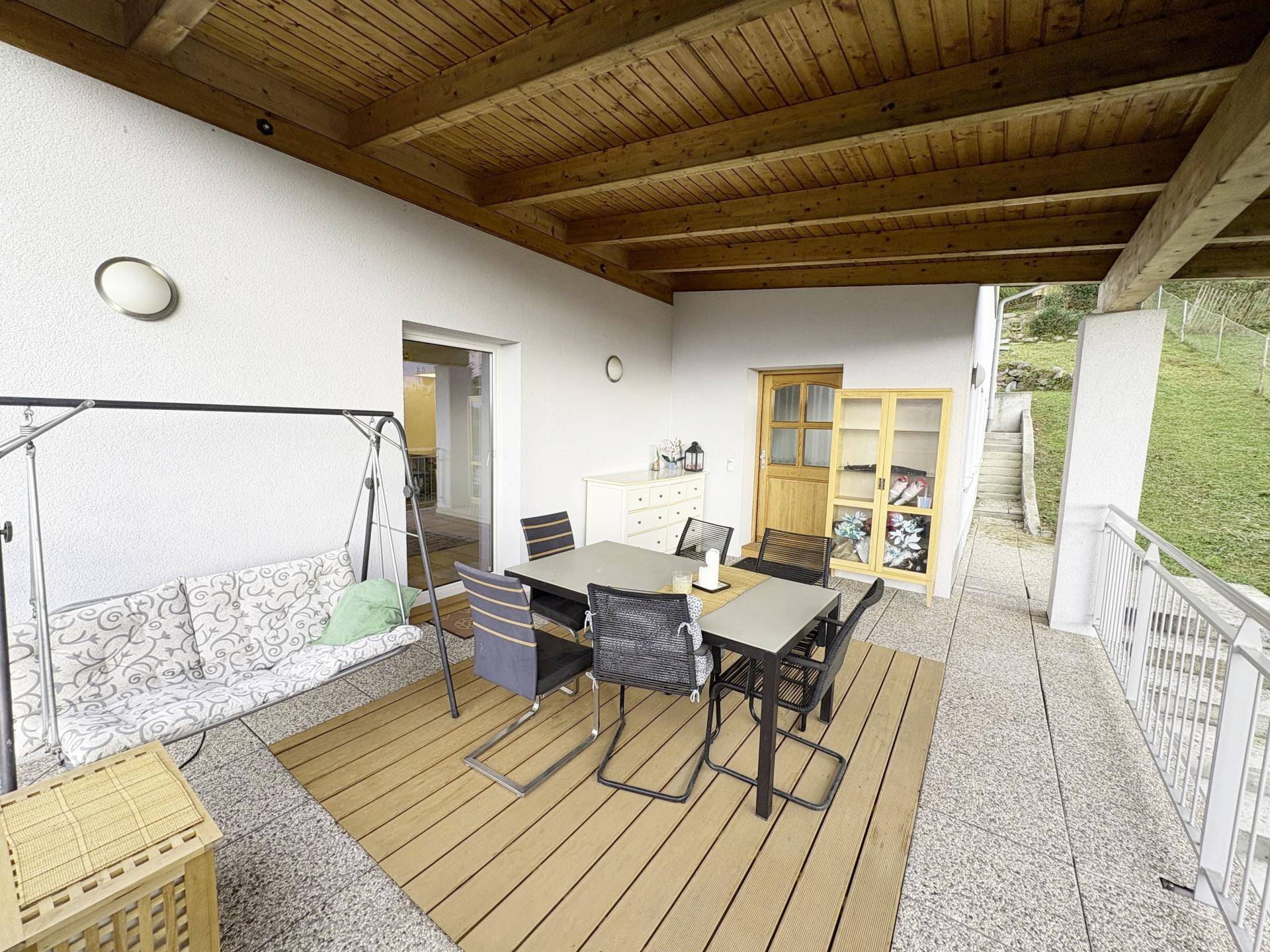 Überdachte Terrasse