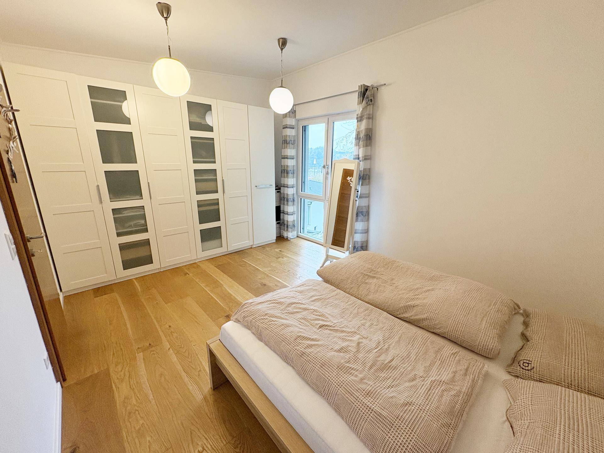 Schlafzimmer OG