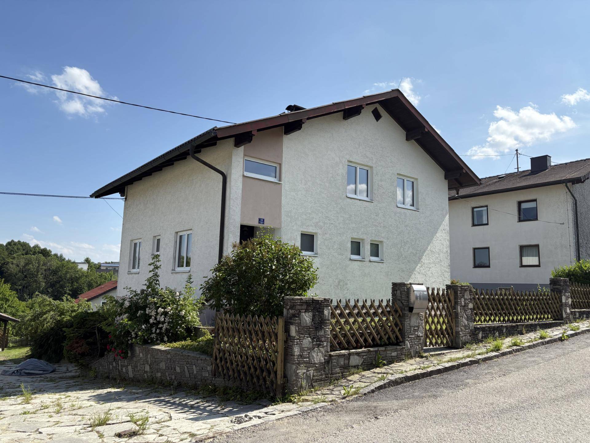 Einfamilienhaus mit viel Gestaltungsspielraum und Fernblick - Ansicht 2