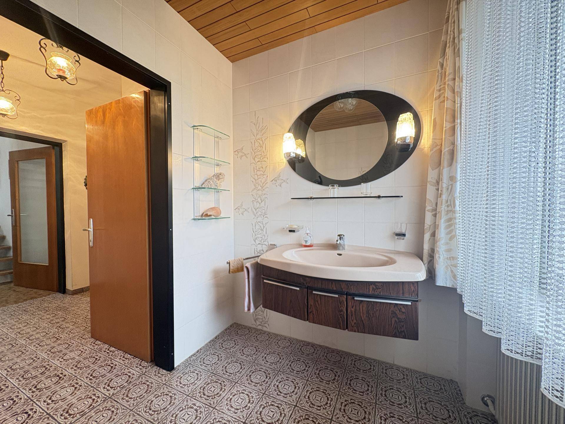 Badezimmer EG
