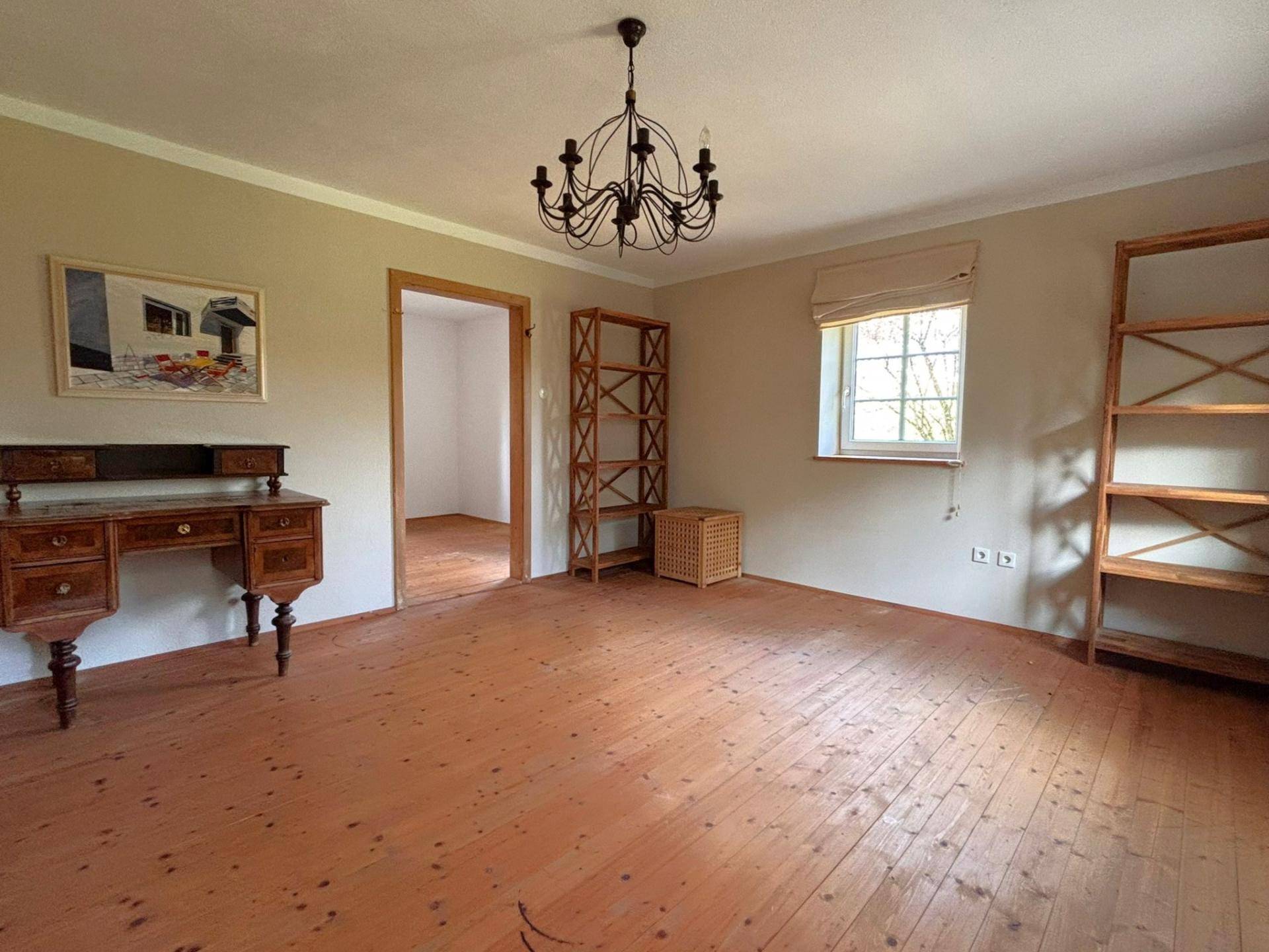 Schlafzimmer 1