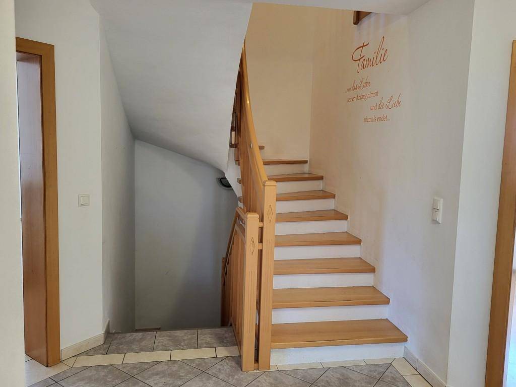 Perfektes Einfamilienhaus für die ganze Familie – 4 Schlafzimmer &amp; viel Platz - Lisää