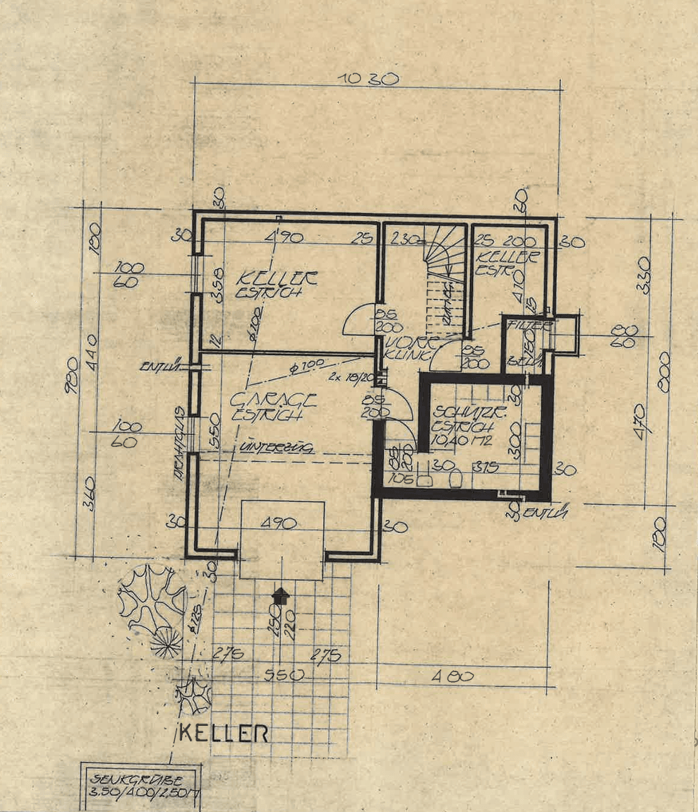 Grundriss des Kellers mit Garage, Abstellraum und Treppenhaus.