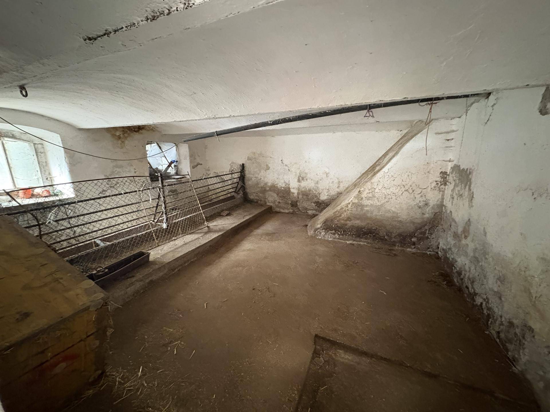Vierseithof auf ca. 4.200m² Dorfgebietswidmung ohne Nutzgrund - Widok 6
