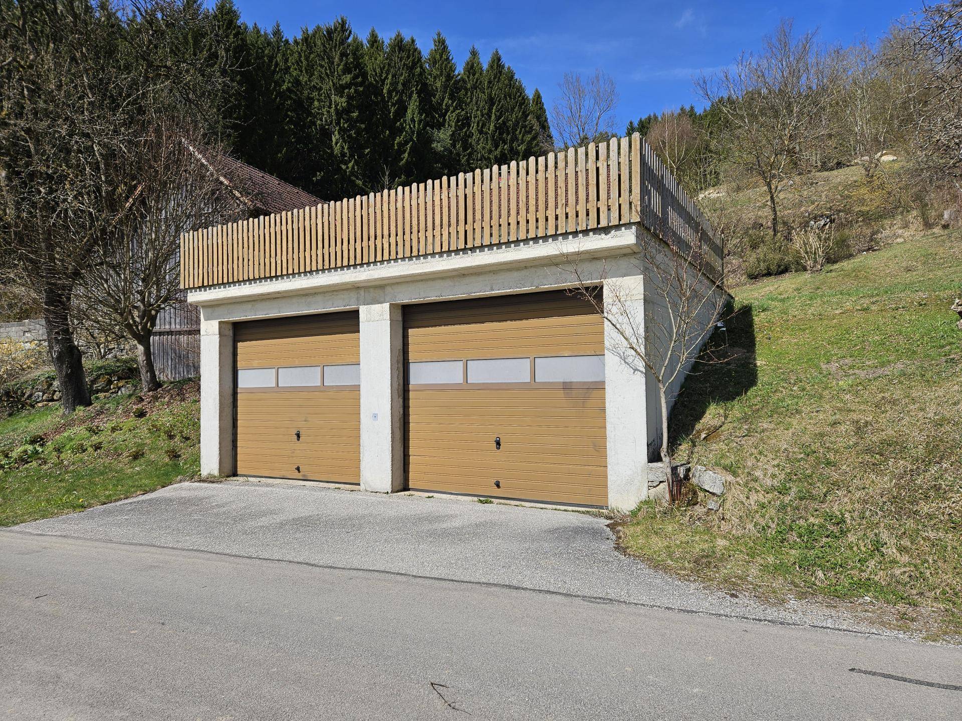 Sacherl mit ca. 4,9 ha arrondiertem Wald- und Wiesengrund in idyllischer Alleinlage - Ansicht 5