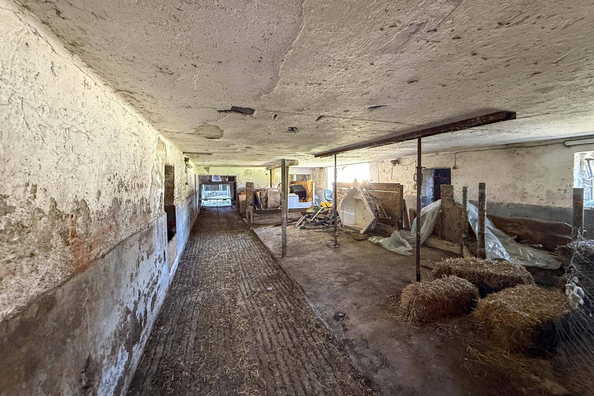 Bauland Dorfgebiet mit Bestand – 1.912 m² Potenzialfläche - Ansicht 4