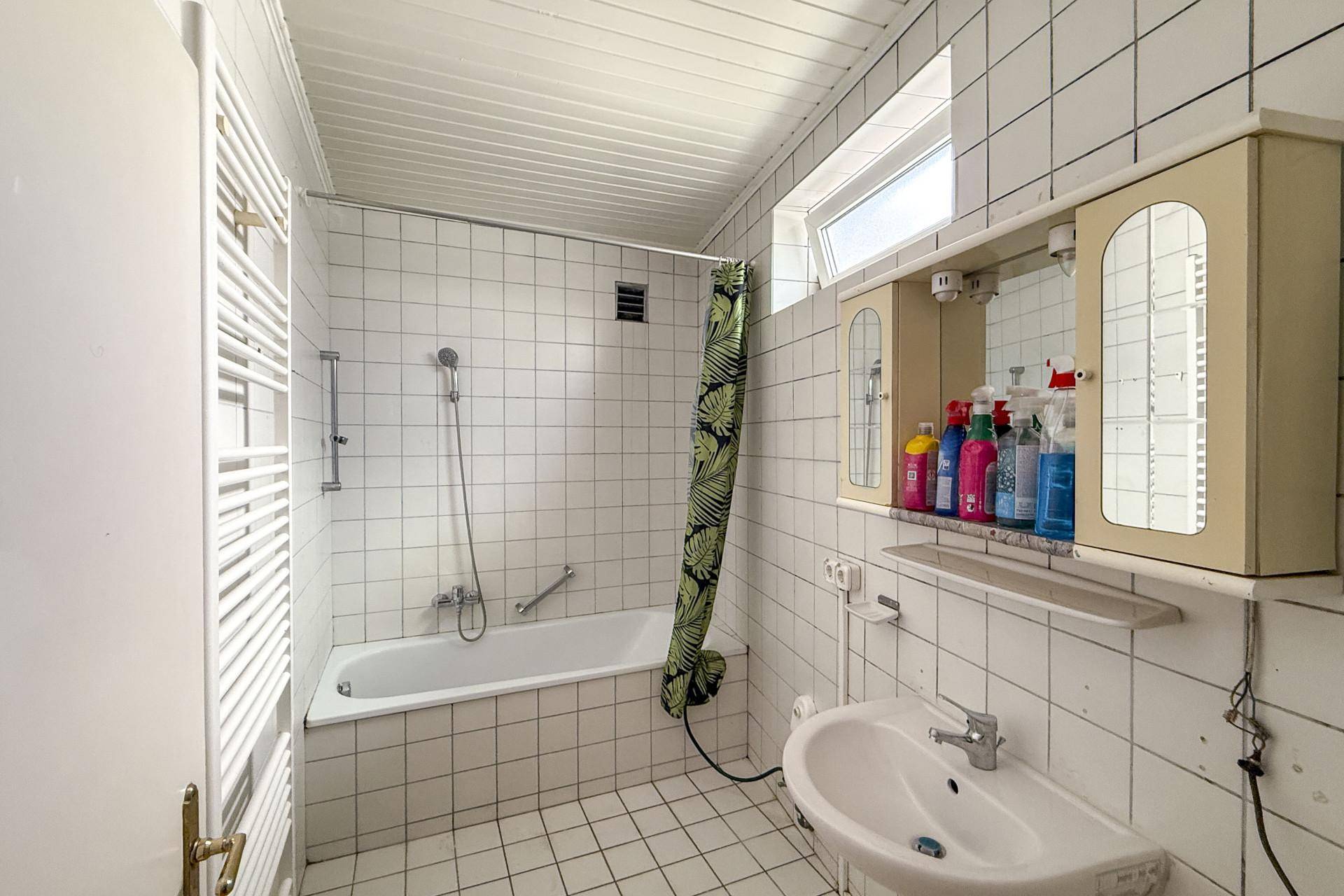 Stadthaus im Zentrum mit Entwicklungspotenzial &amp; Bestandserträgen - Ansicht 6