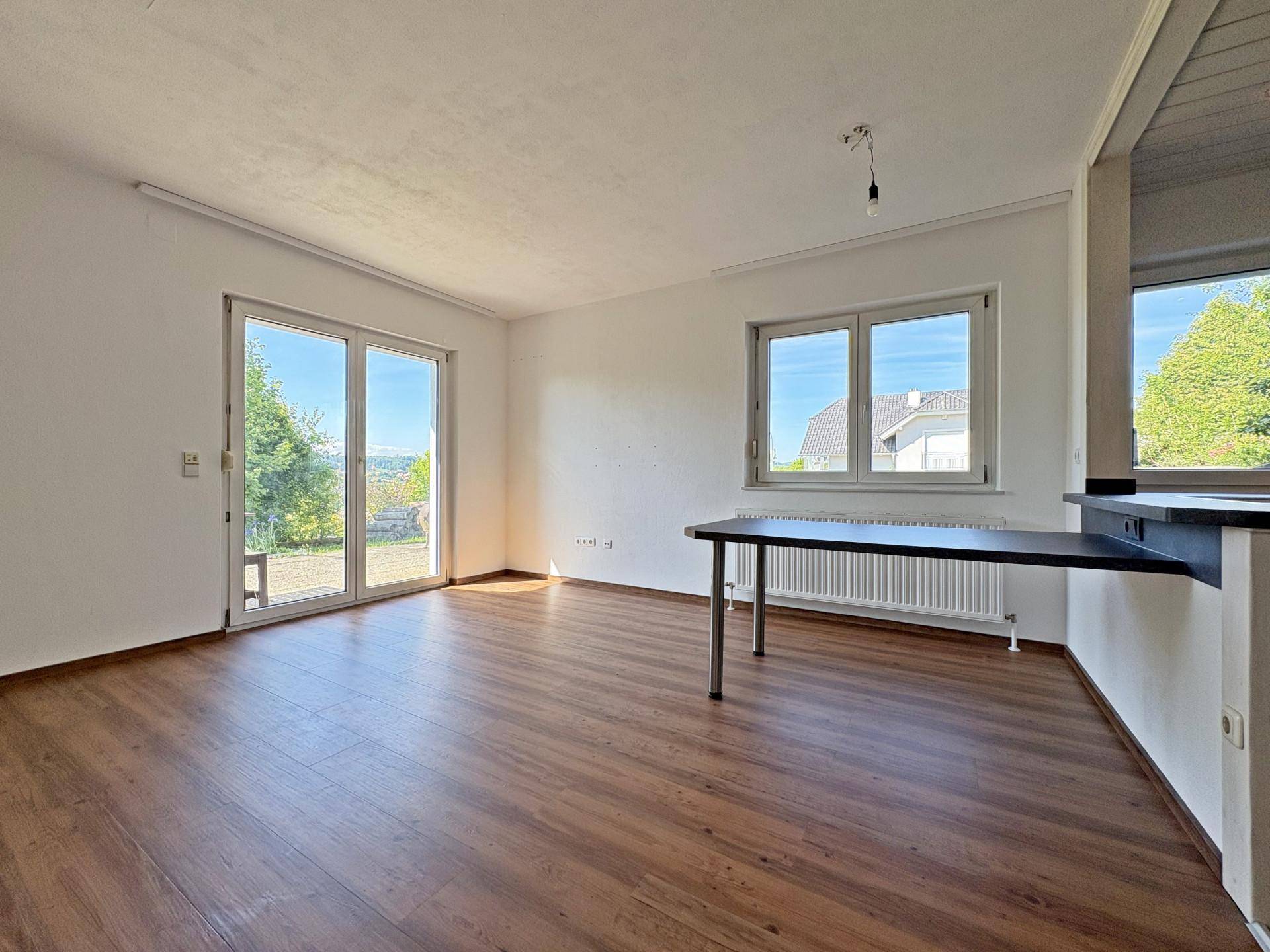 Stilvolles Viertelhaus in ruhiger Lage mit traumhaften Weitblick! - Widok 5