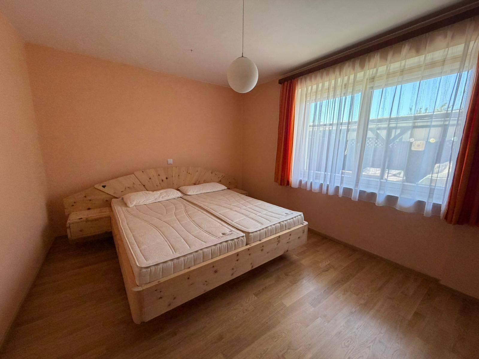 Renoviertes Haus mit traumhaftem Garten - Ansicht 6
