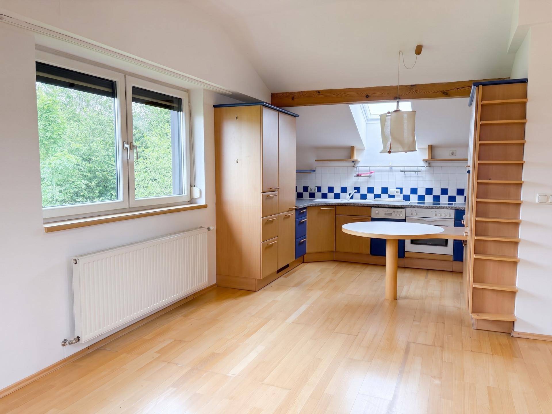 Zweifamilienhaus mit Potenzial in attraktiver Lage nahe Ried im Innkreis - Widok 3