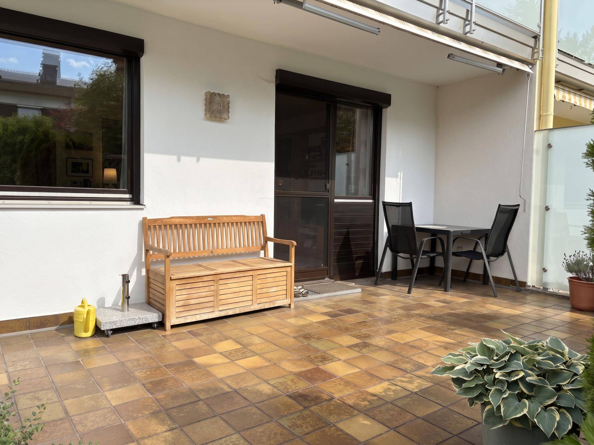 Gepflegtes Reihenhaus mit Garage am Stadtrand - Więcej