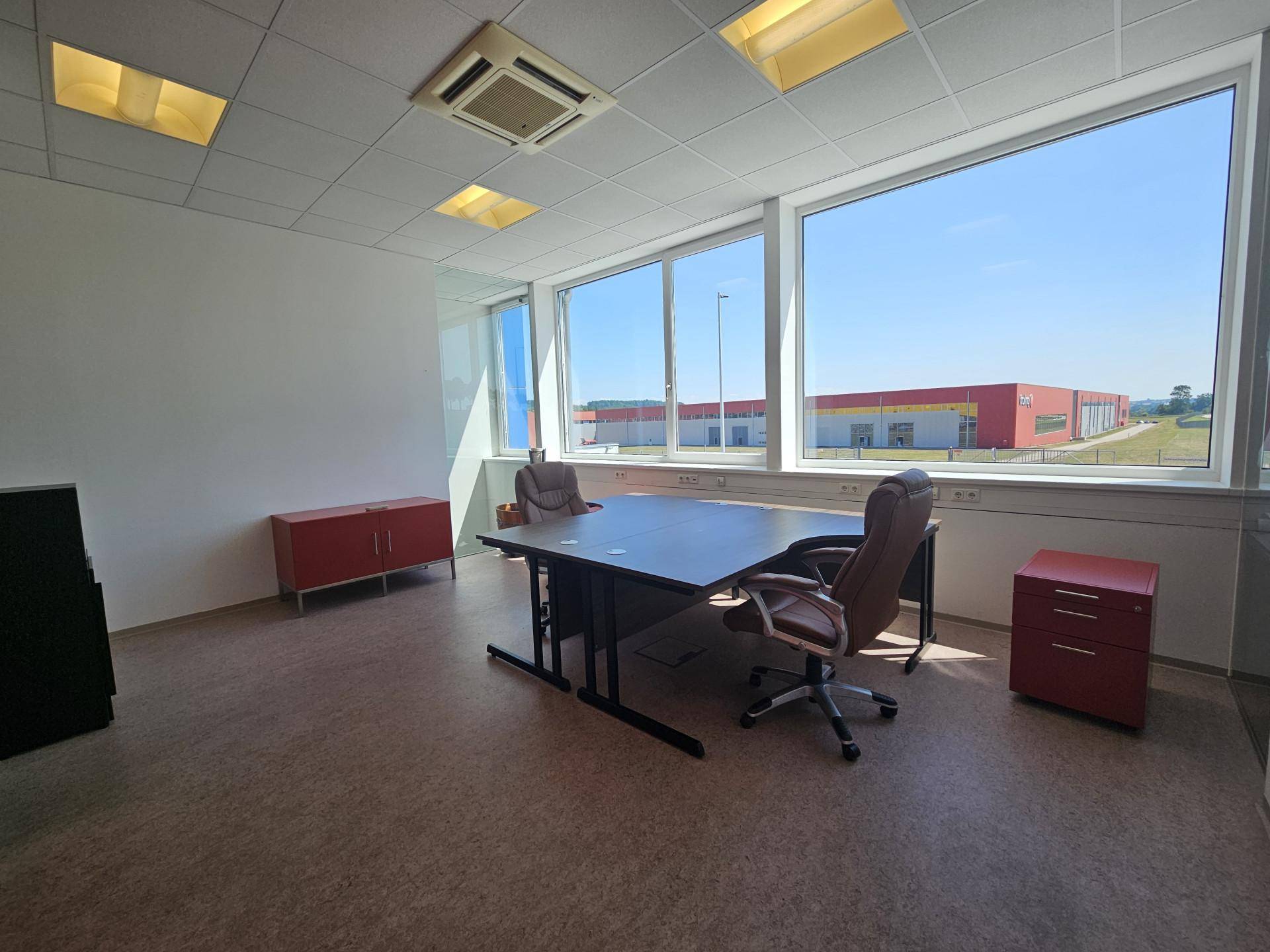 Helle Büroflächen in Toplage – Gewerbepark Stritzing - Ansicht 2