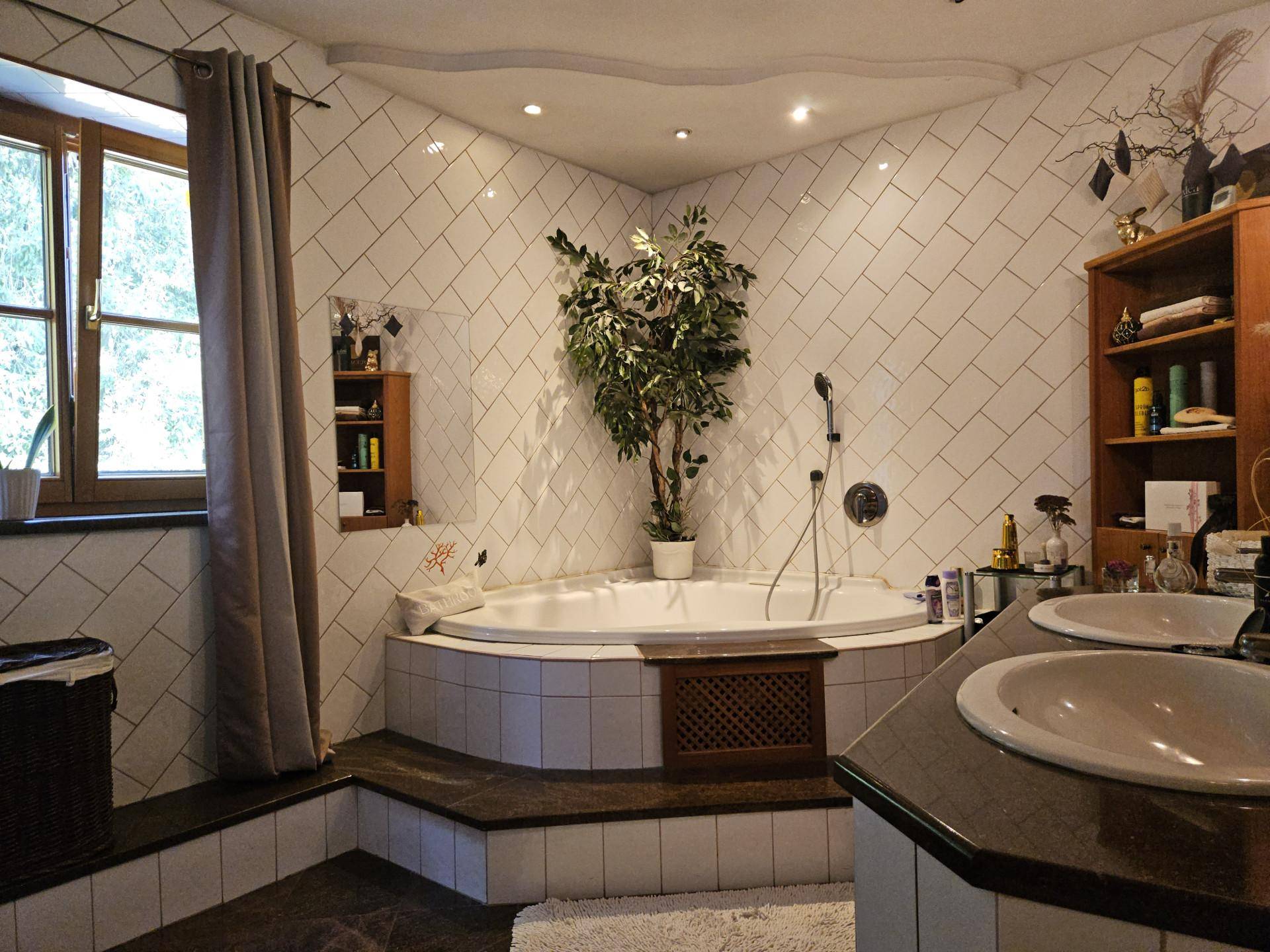 Badezimmer Erdgeschoß