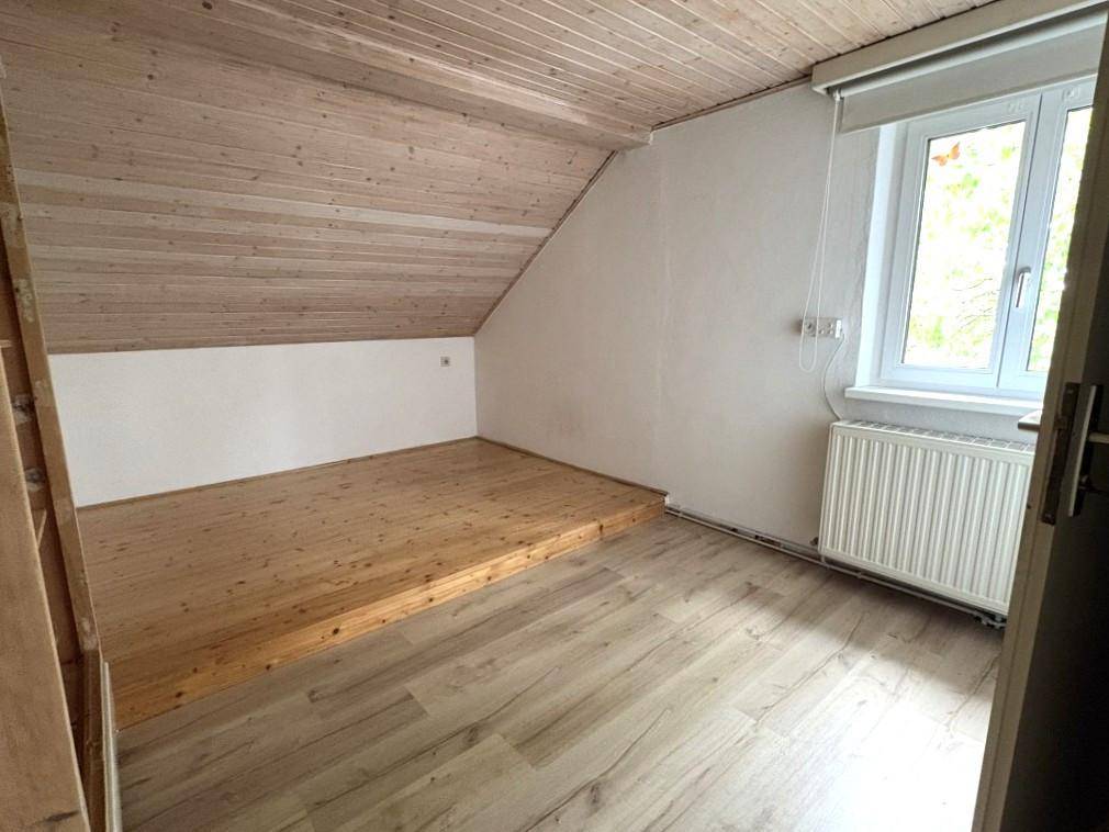 Schlafzimmer OG mit kleinem Bad