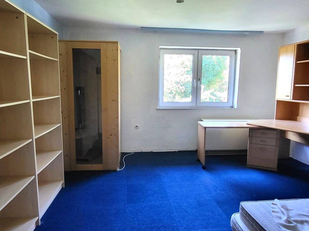 Schlafzimmer 2 OG