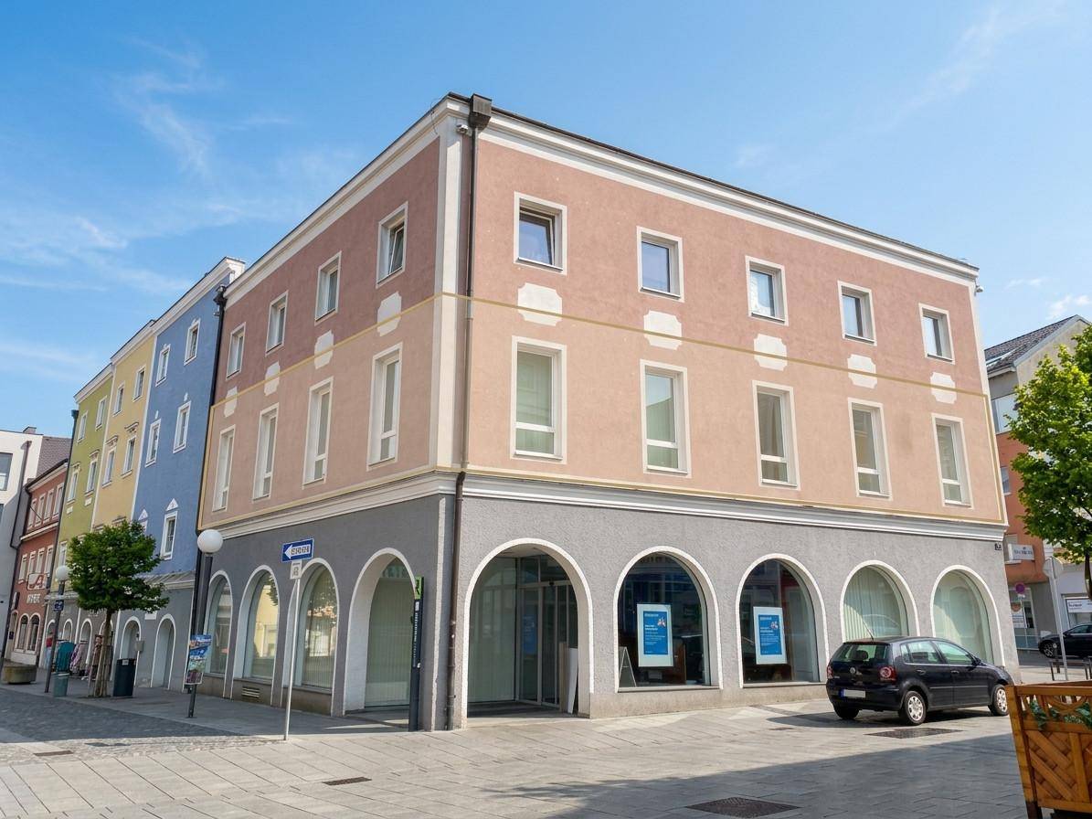 Commercial property, 329 m²