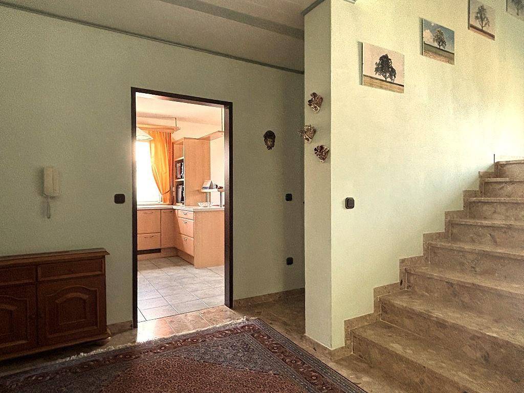 Flur - Treppenhaus 1