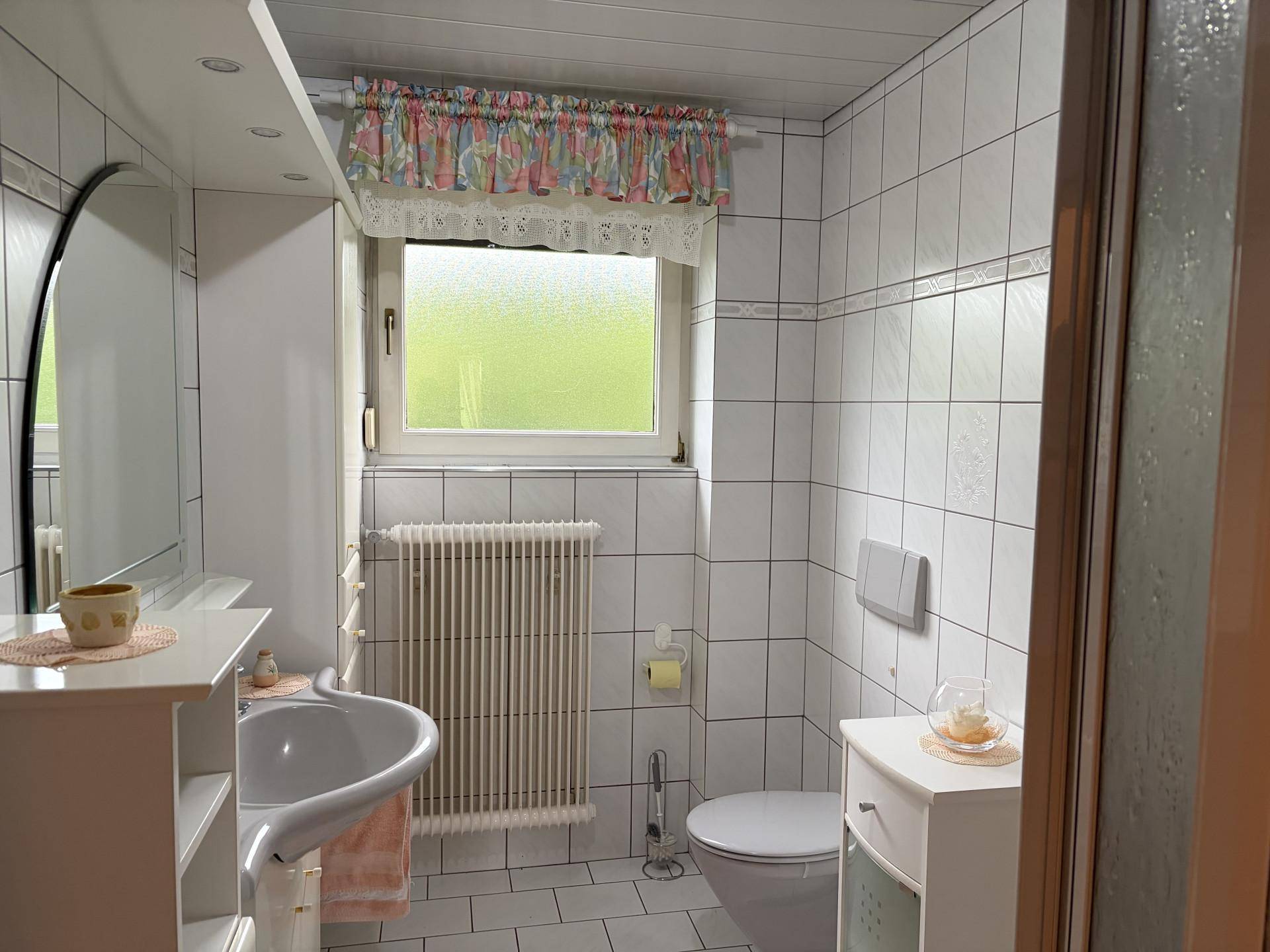 Badezimmer EG