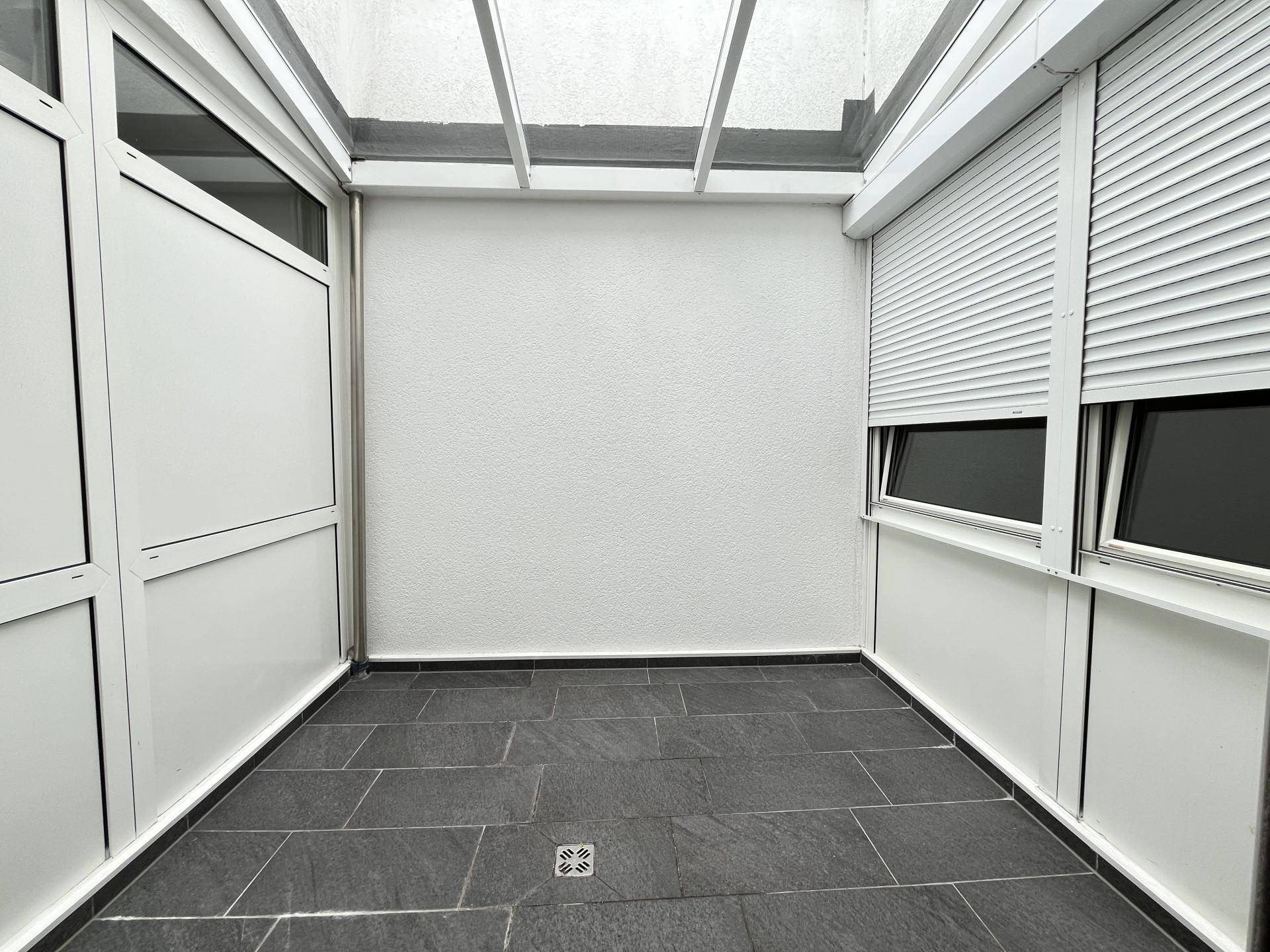 überdachte Loggia