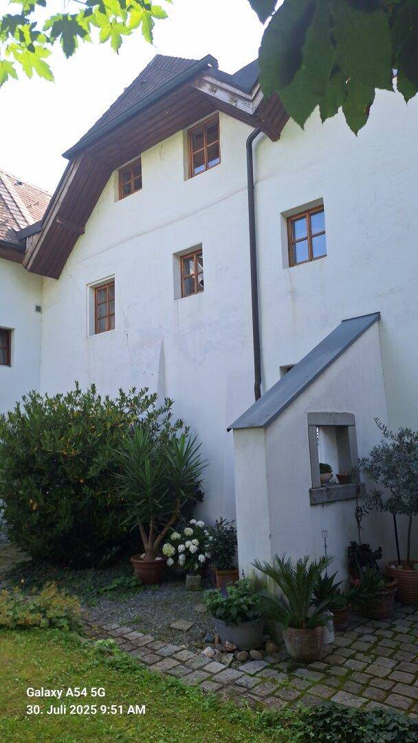 Stilvoll wohnen im denkmalgeschützten Altbau mit Garten - Ansicht 2