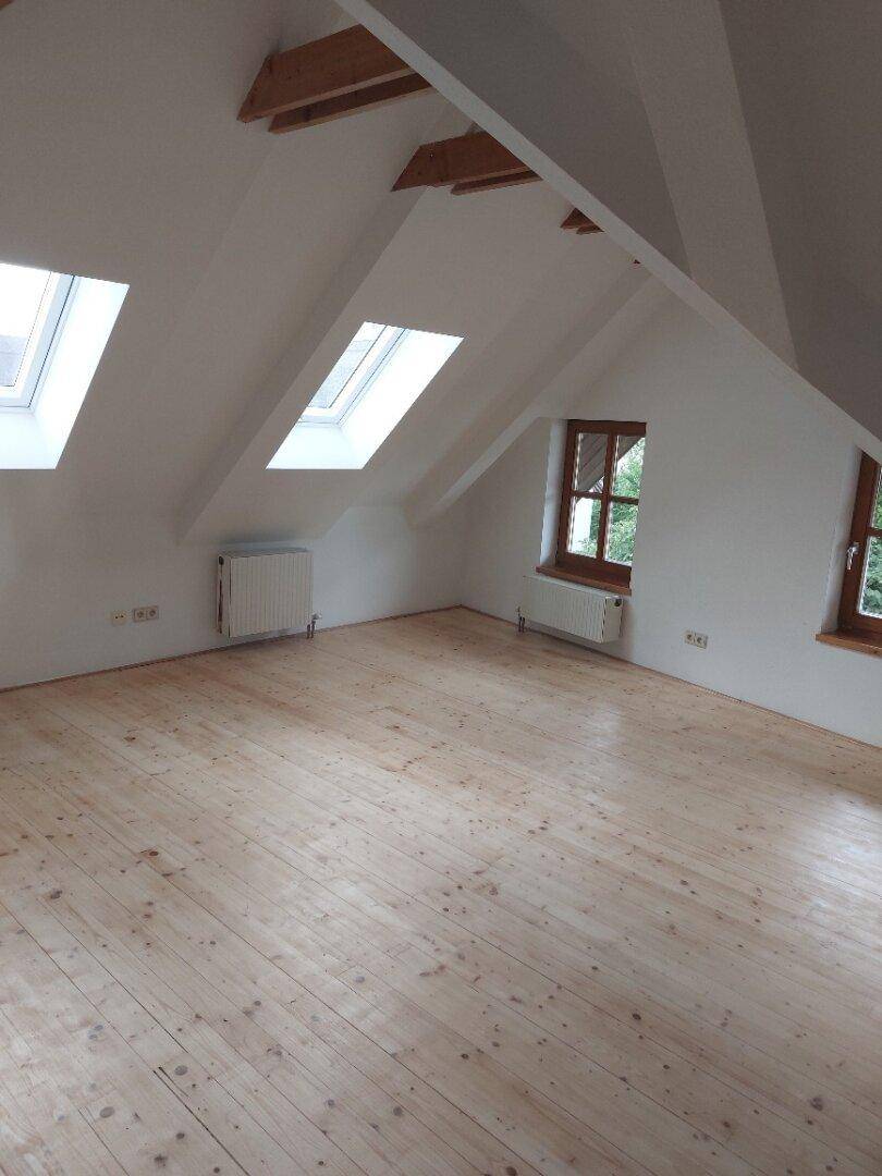 Stilvoll wohnen im denkmalgeschützten Altbau mit Garten - Ansicht 3