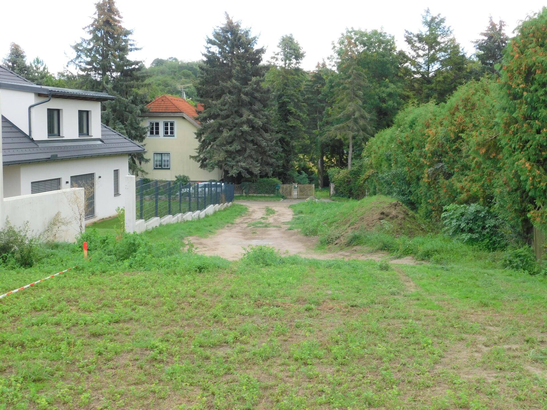 Zufahrt zur Siedlung