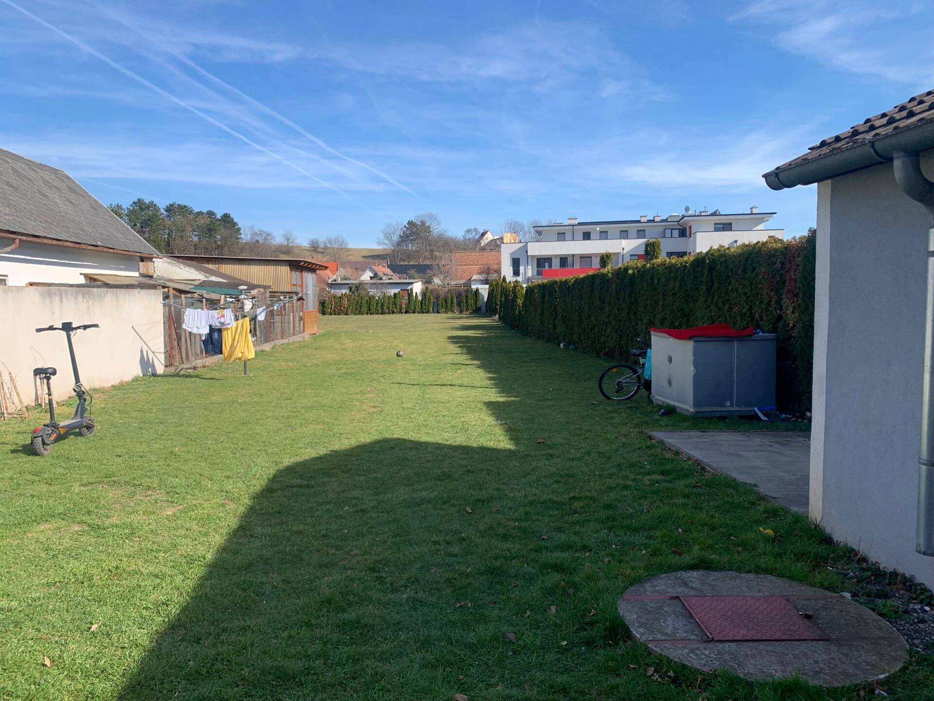 viel Platz, Garten oder zusätzlicher Bauplatz für Sie