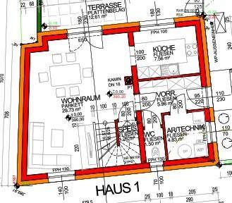 Grundriss des Erdgeschosses mit Wohnraum, Küche, WC und Zugang zur Terrasse.
