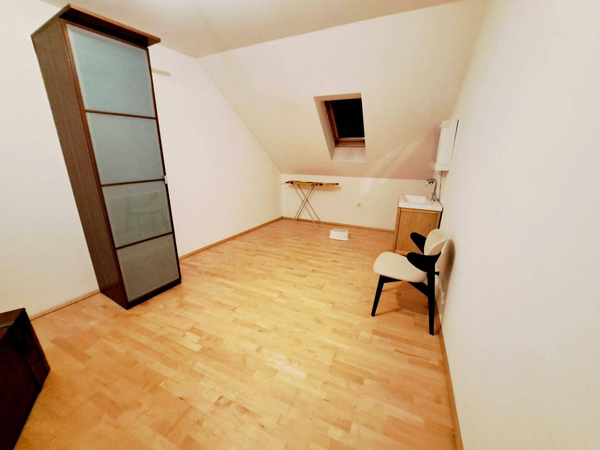 DG 2. Zimmer