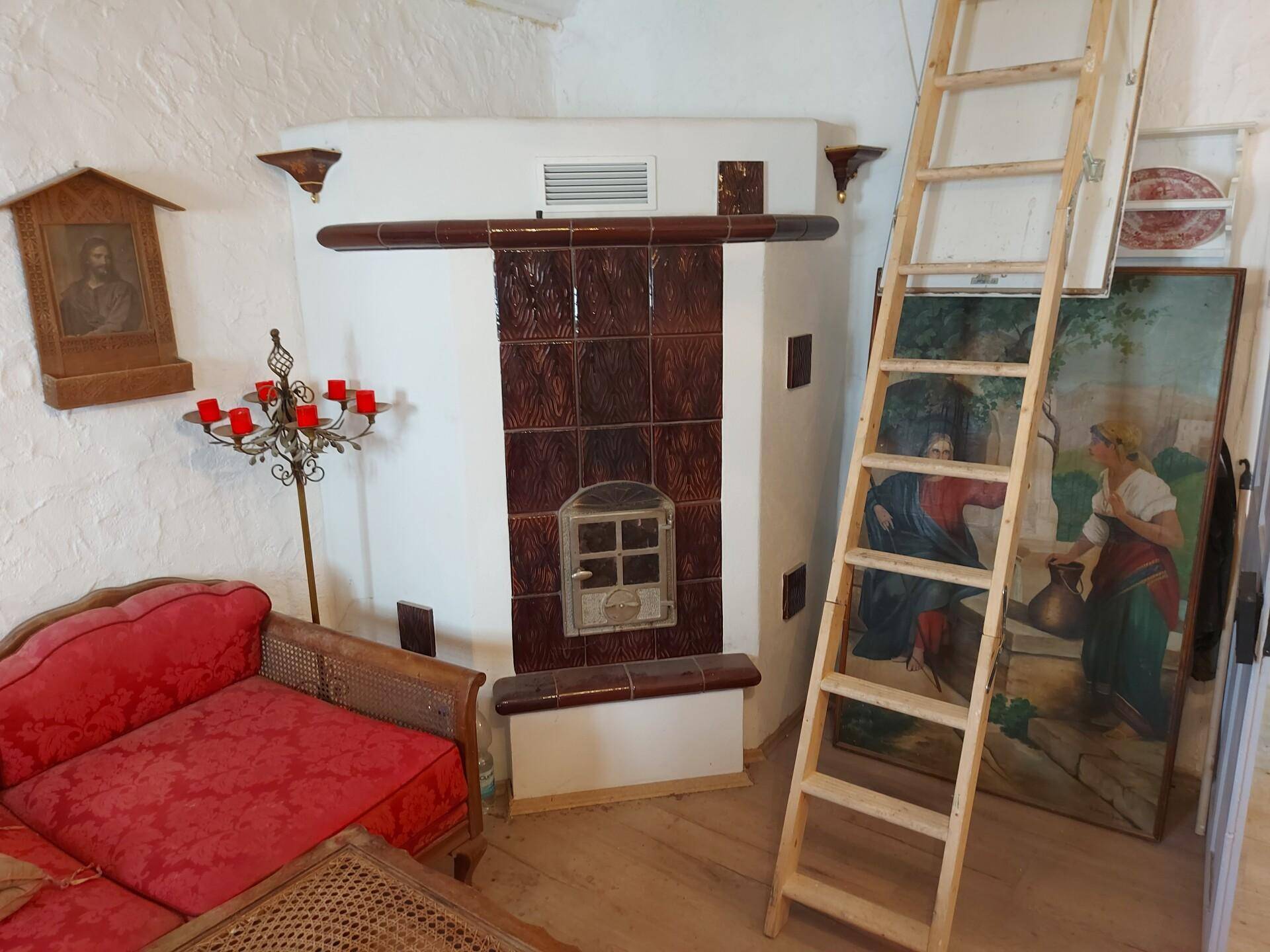 Kamin Haus Links