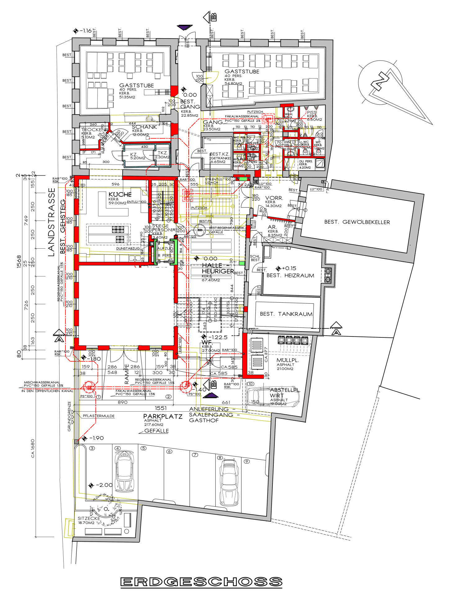 Grundriss des Erdgeschosses mit Gaststuben, Küche, Parkplatz und Gewölbekeller, übersichtlich dargestellt.