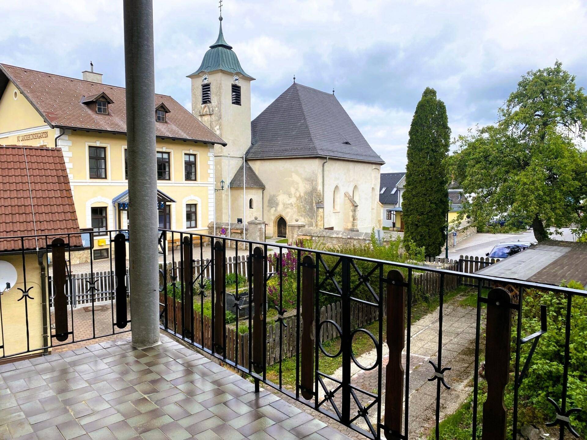 Ausblick vom Balkon, Ortszentrum