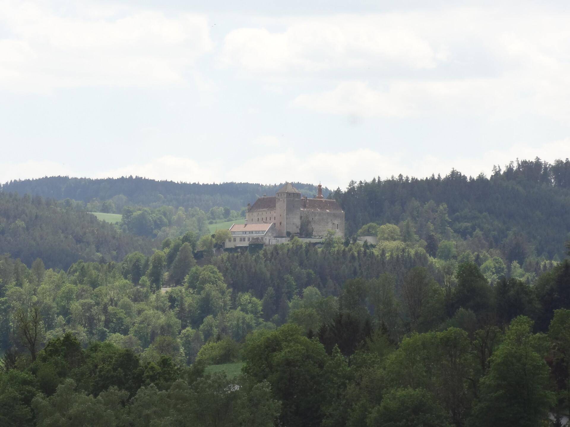 Aussicht bis zum Schloss Krumbach