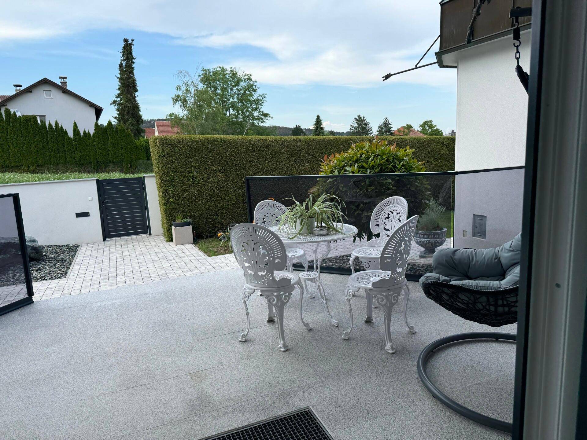 Terrasse Vorgarten