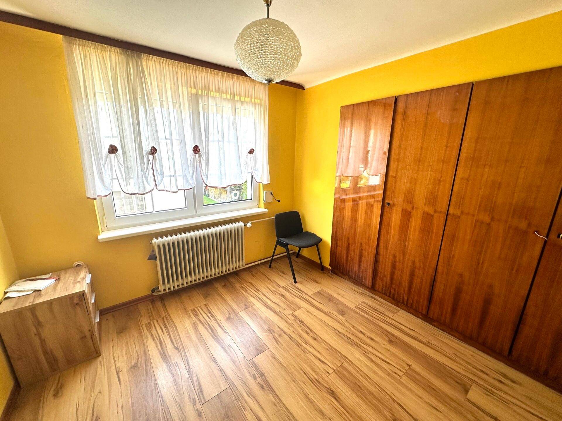Schlafzimmer 1 DG