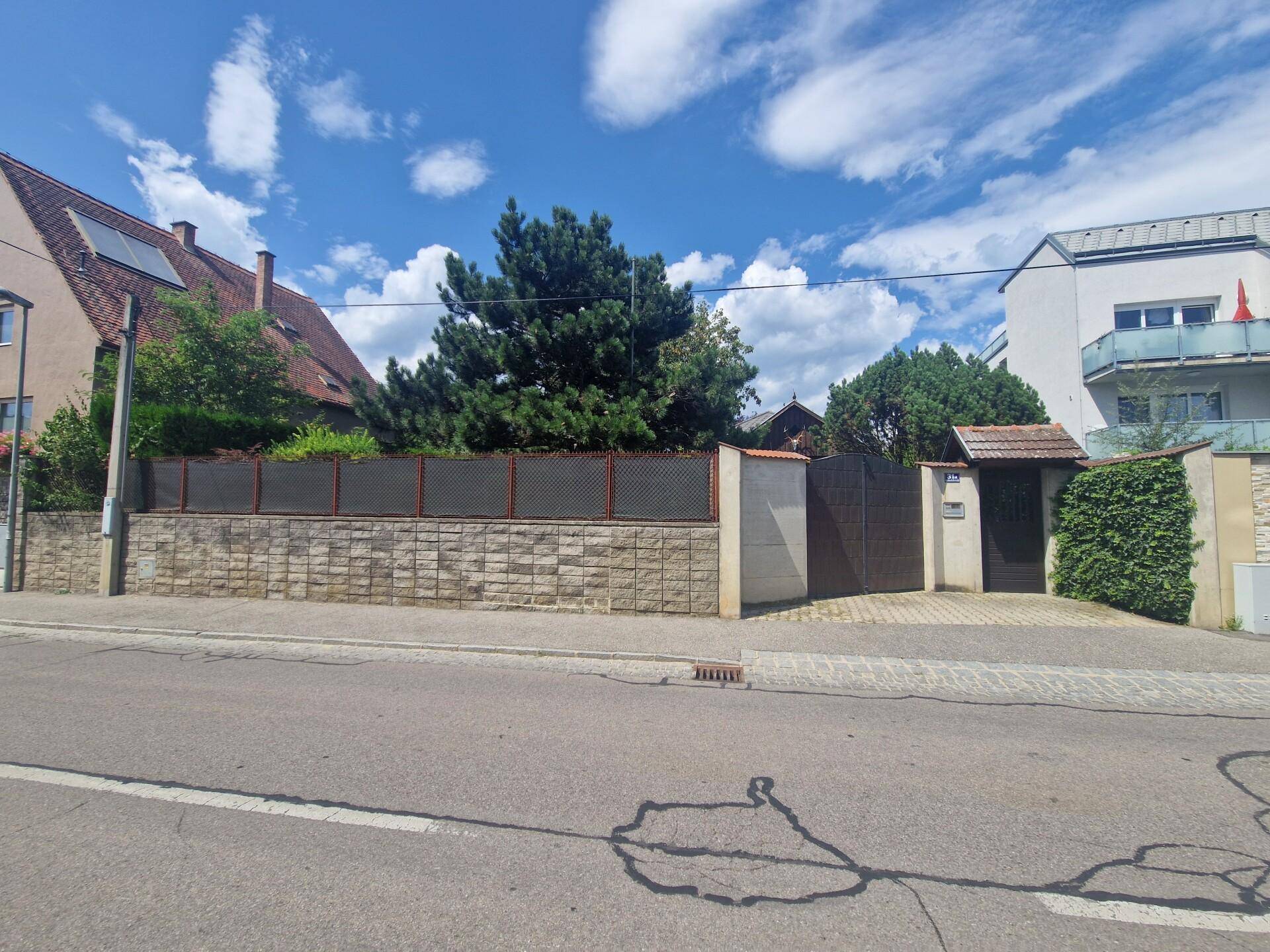 Straßenansicht