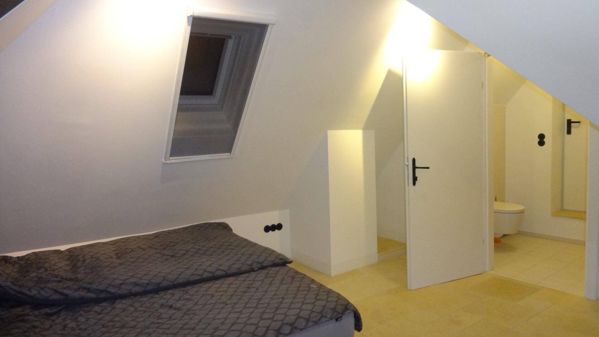 Schlafzimmer DG..