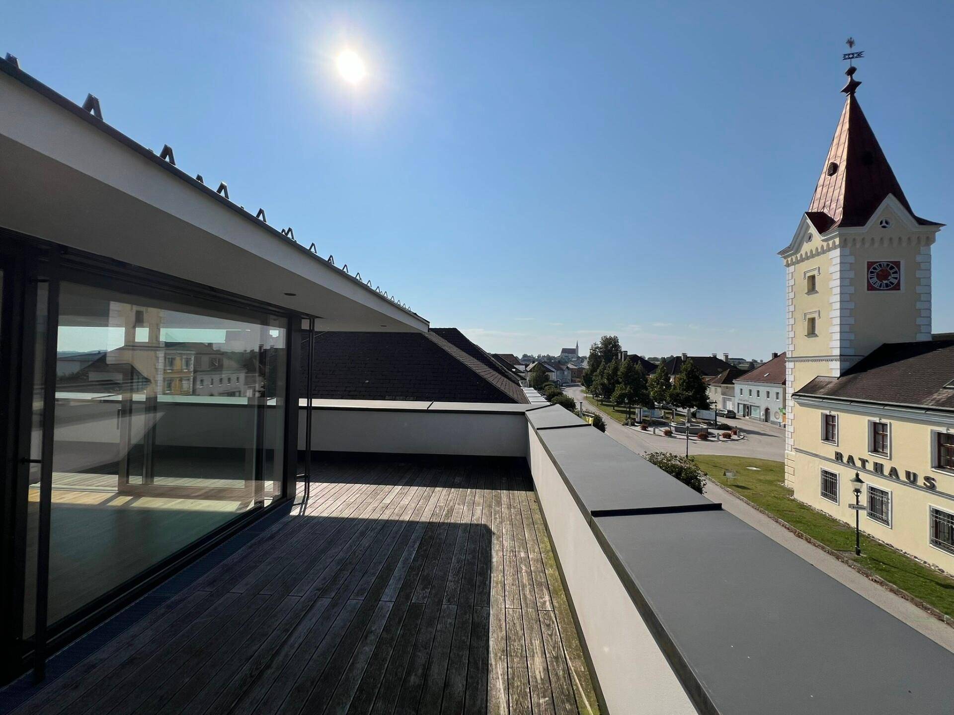 Terrasse vor Wohnküche