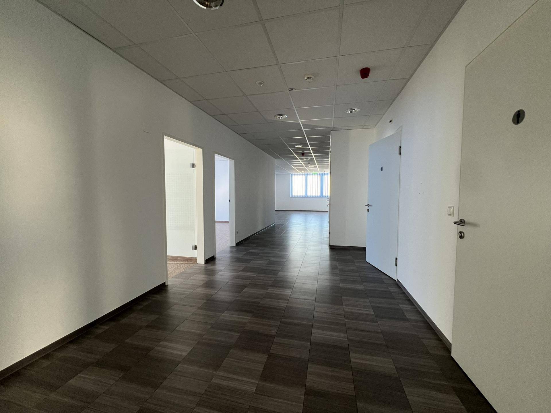 Großzügige Bürofläche in Amstettner Betriebsgebiet Nord - OG 2! - Mehr