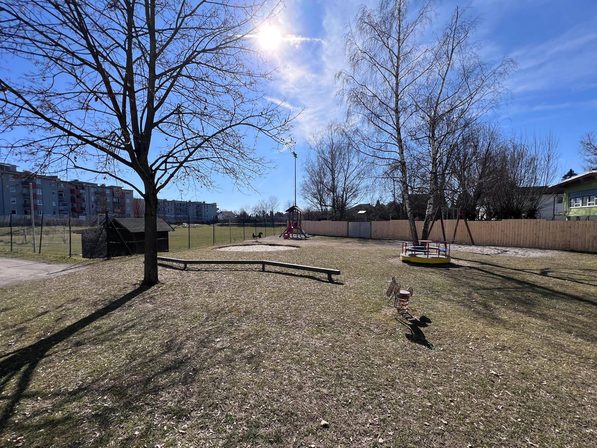 Kinderspielplatz neben WHA