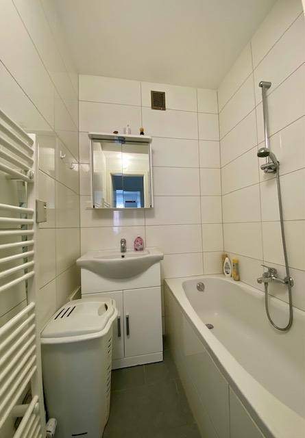 Badezimmer mit Wanne