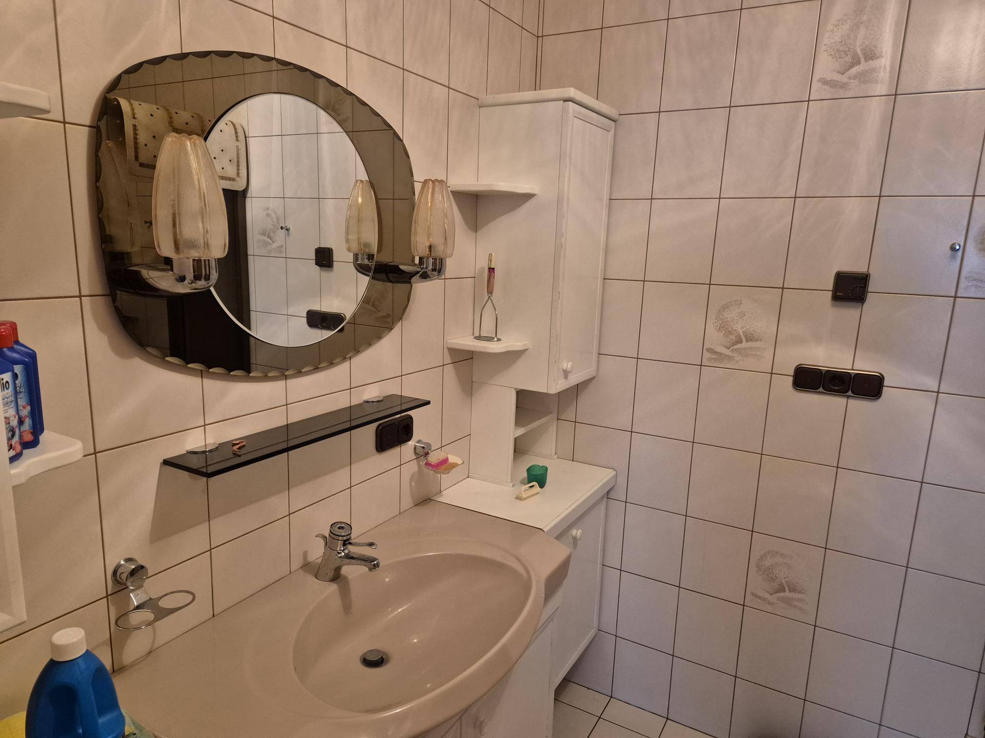 Badezimmer EG