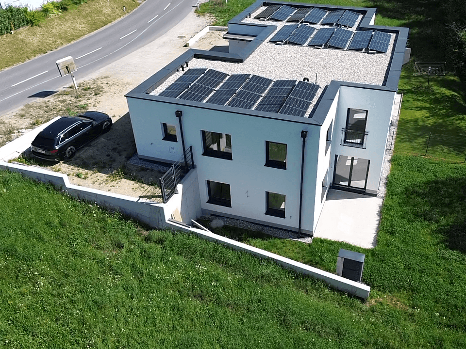 Aussenansicht Mai 2025