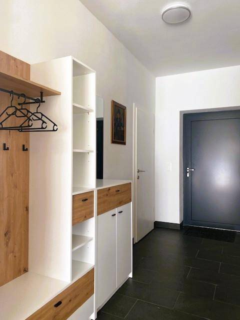 Eingang, Garderobe