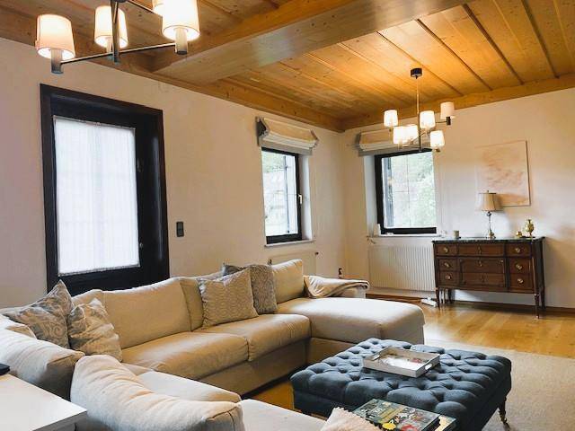 Wohnzimmer, Zugang Balkon