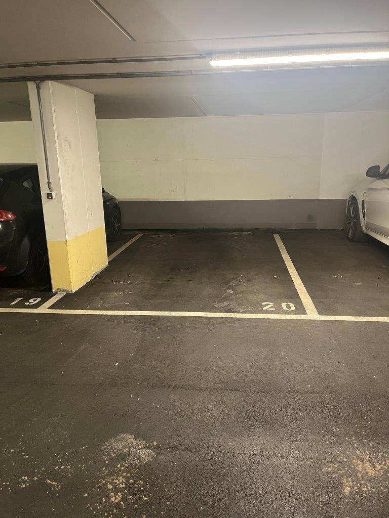 Tiefgaragenparkplatz