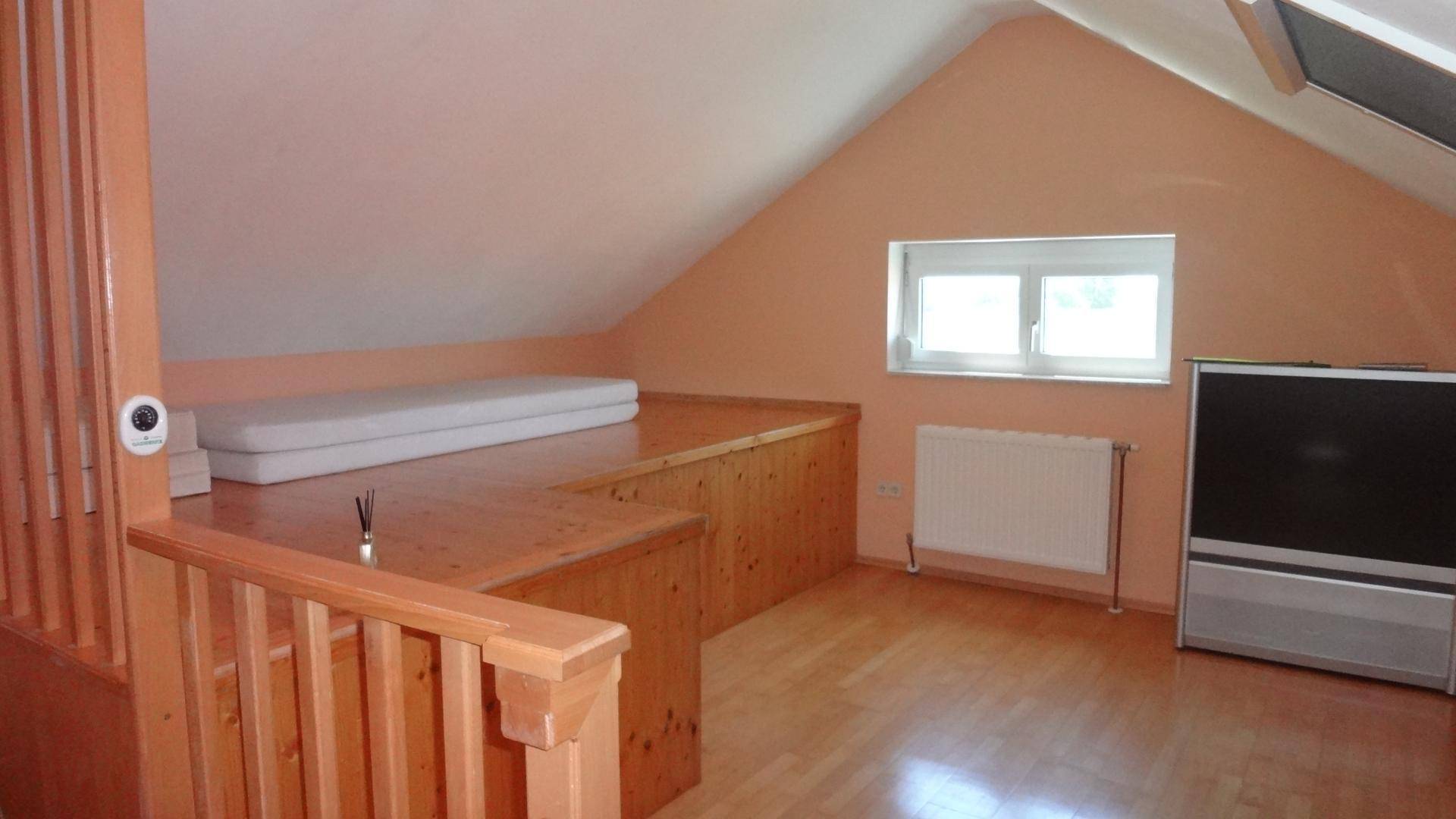 Zimmer 1 OG