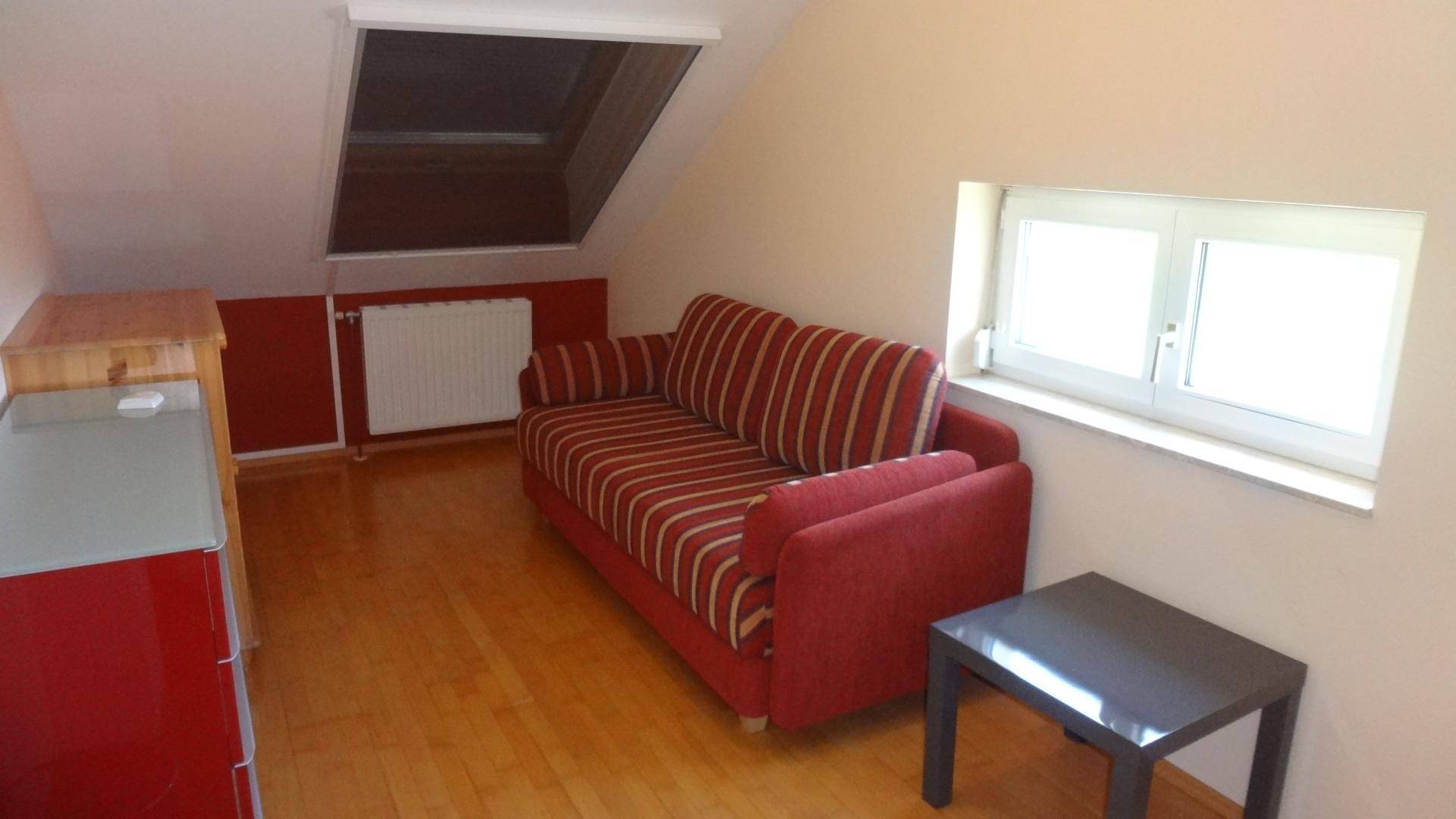 Zimmer 2 OG