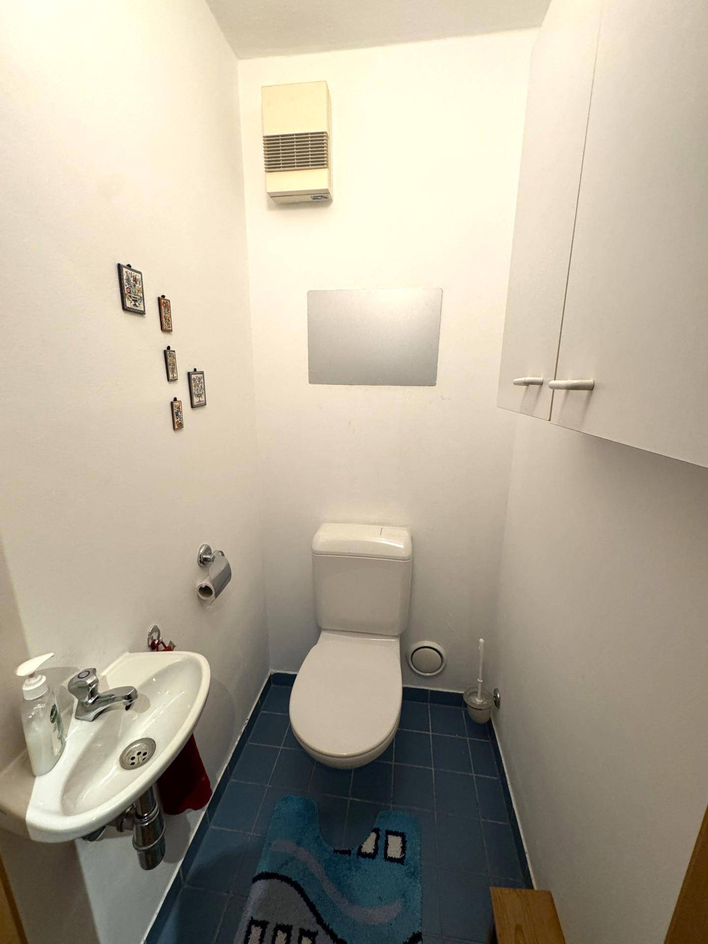 WC (Untere Ebene)